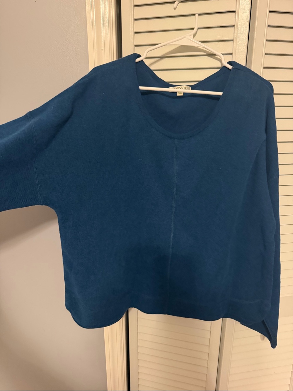 Orvis Women's Scoop-Neck Pullover in Teal Blue